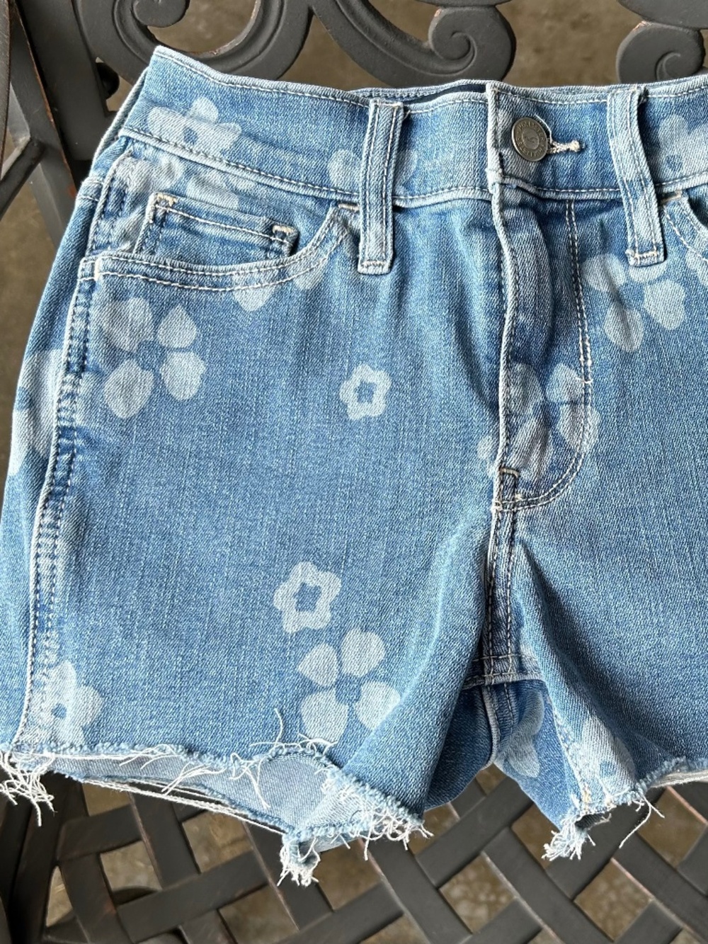 NWT Holister Size 23 Floral Denim Shorts